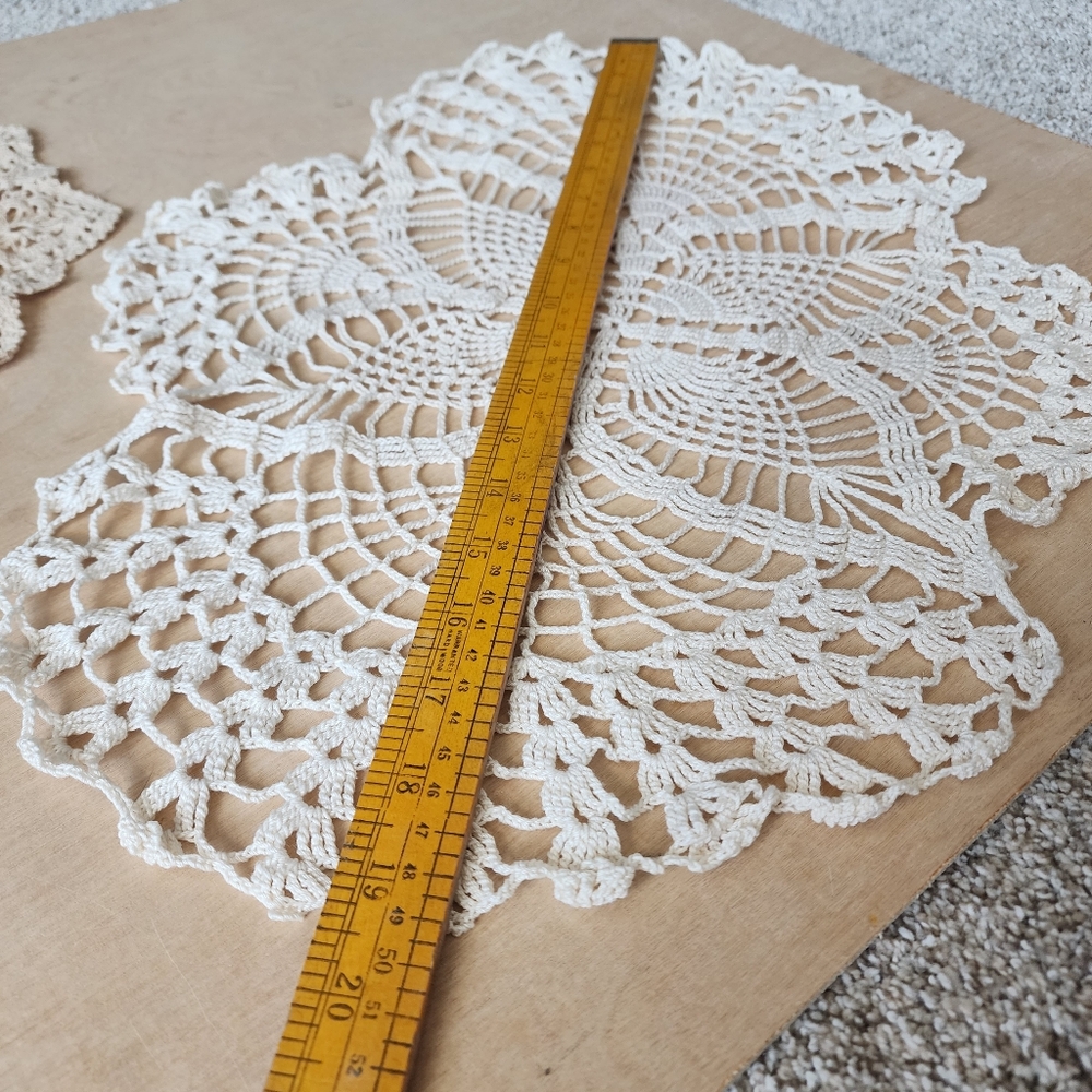 Elegant Cream Crochet Doilies Set - Picture 7 of 8
